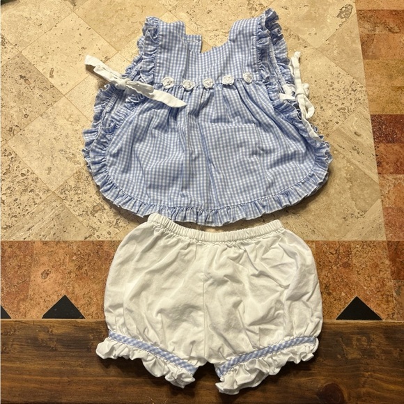Les Petits Soleils size 3 month little girl outfit. Top ties on both sides - Picture 1 of 6